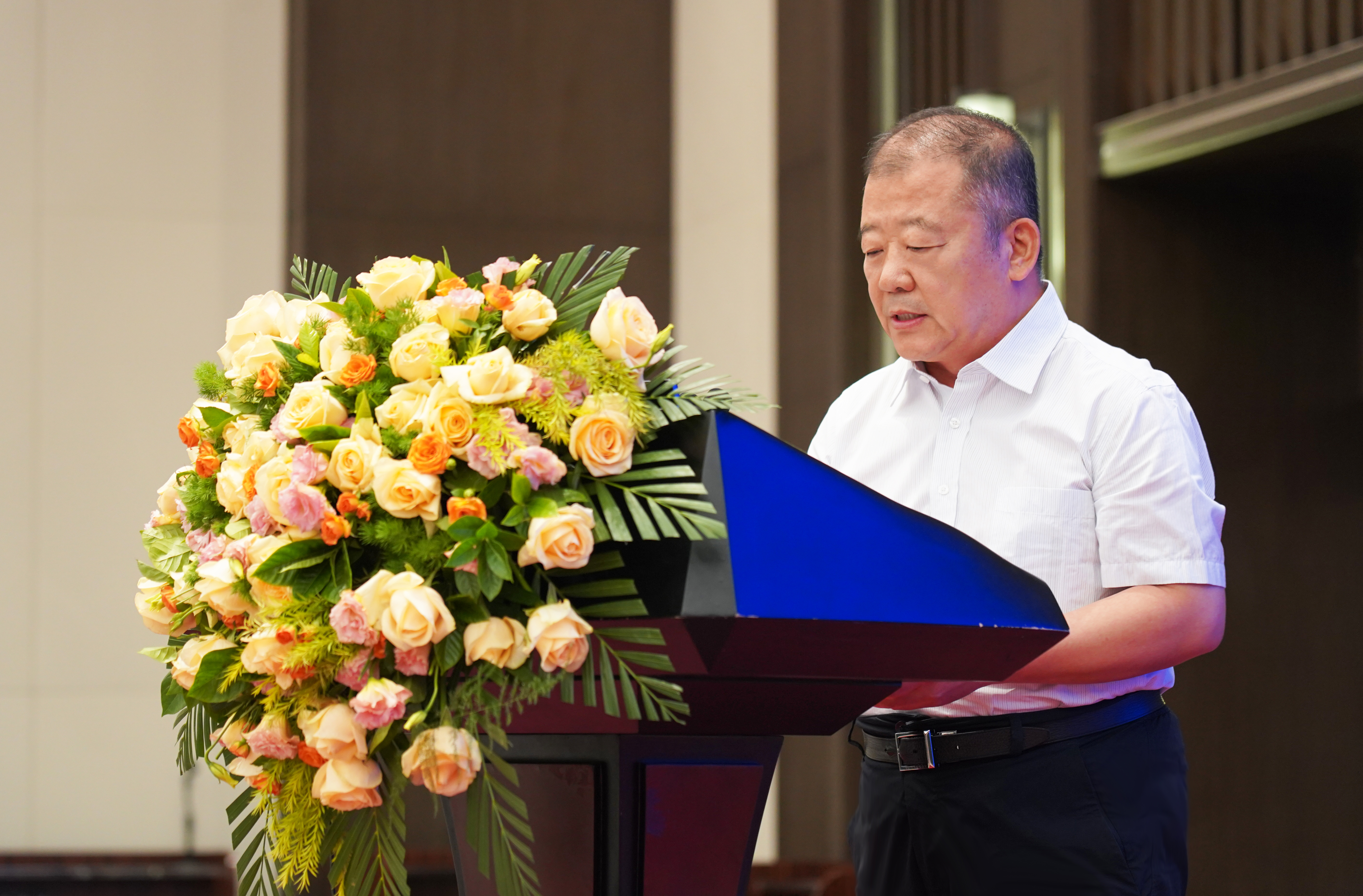 申志纯在“全国统一政府采购大市场建设”座谈会上作主题演讲